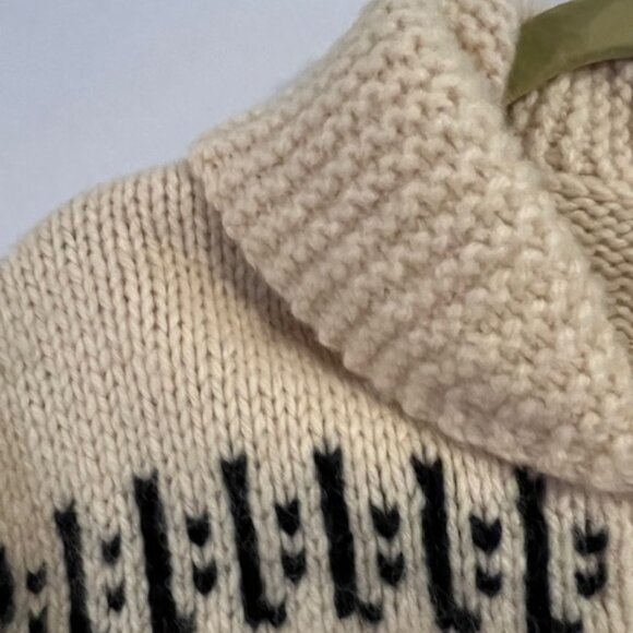 Cowichan Curling style Vintage 1960's Wool Sweater, Bulldozer - Picture 5 of 16